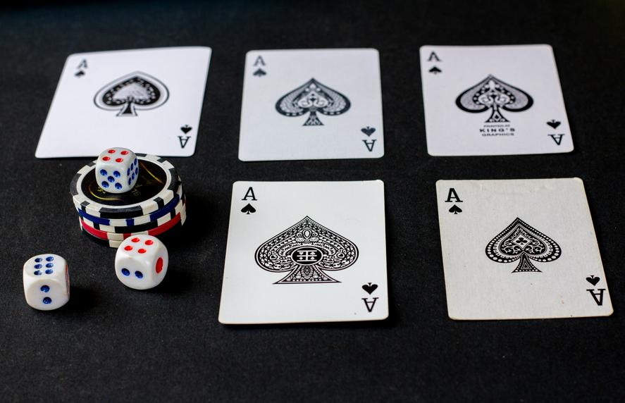 Royal Planet Casino Bonuses vs Competitor: Who Offers More?